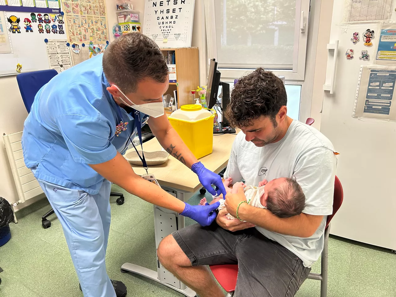 (Foto de ARCHIVO)

Un bebé recibe la vacuna contra la bronquiolitis en el centro de salud de Sopelana.



REMITIDA / HANDOUT por DEPARTAMENTO DE SALUD

Fotografía remitida a medios de comunicación exclusivamente para ilustrar la noticia a la que hace referencia la imagen, y citando la procedencia de la imagen en la firma

16/9/2025