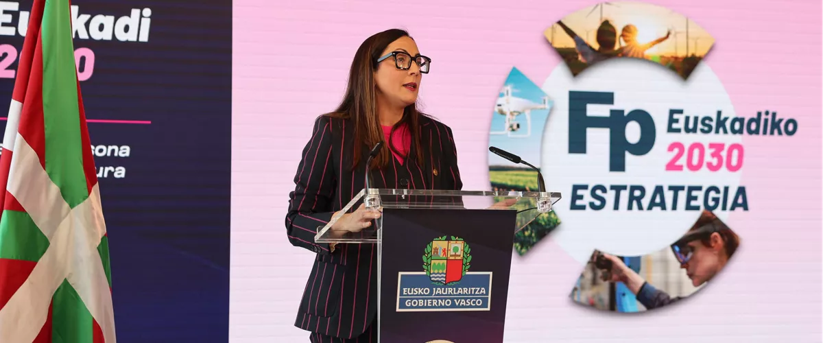 GRAFCAV8731. BILBAO, 19/01/2026.-La consejera de educación María Begoña Pedrosa este lunes durante su intervención en el acto de Estrategia Formación Profesional Euskadi 2030.EFE/Luis Tejido
