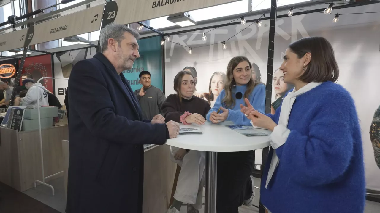 Kultur sortzaileekin bildu gara, aurtengo nobedadeetako batzuk ezagutzeko