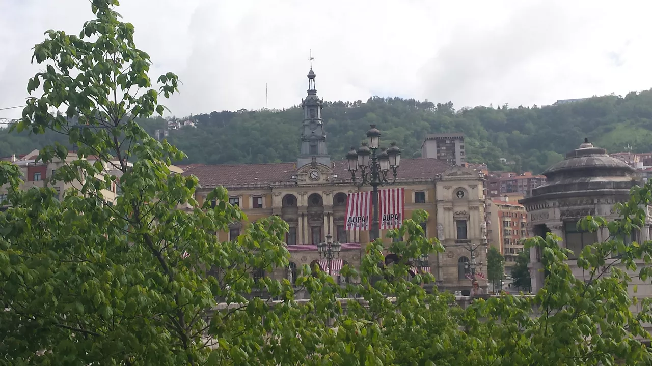 El Ayuntamiento desde Ripa