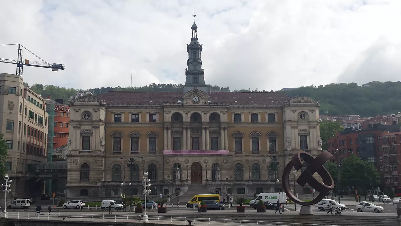 El Ayuntamiento, donde se levantar la copa