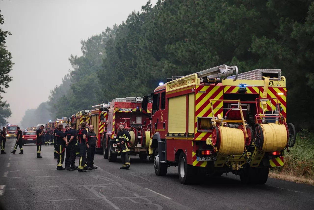 bomberos-franceses-cerca-burdeos