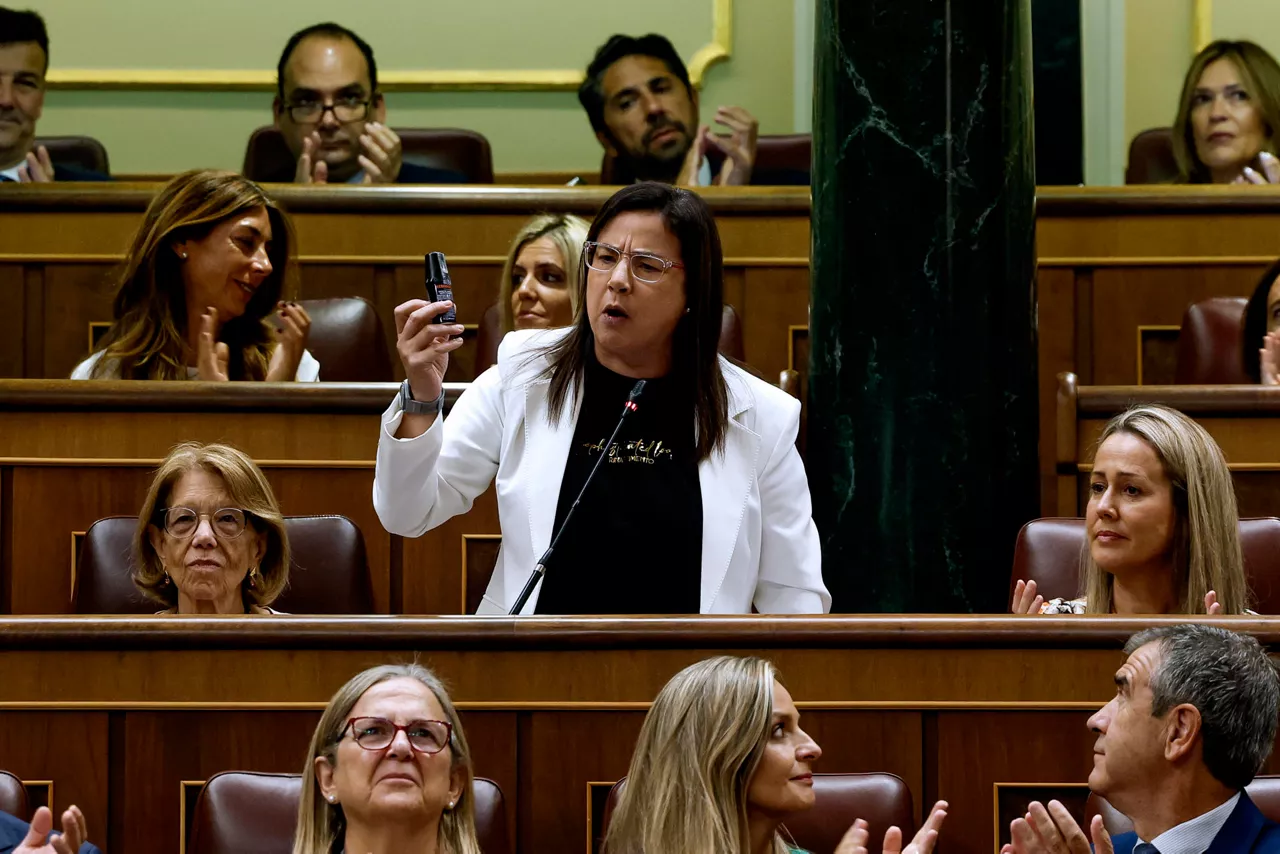 bote gas pimienta congreso ana vazquez