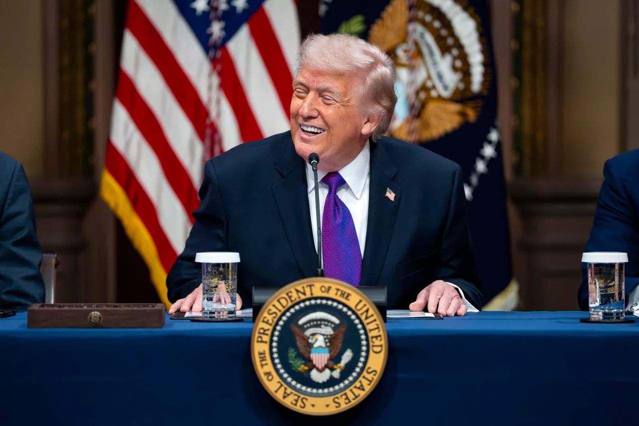 WASHINGTON DC (United States), 04/03/2026.- President Donald Trump speaks during a roundtable on the Ratepayer Protection Pledge in the Indian Treaty Room in the Eisenhower Executive Office Building near the White House in Washington, DC on Wednesday, March 4, 2026. Technology firms that sign the pledge will commit to ensuring artificial intelligence infrastructure does not raise utility bills for households and small businesses. EFE/EPA/BONNIE CASH / POOL
