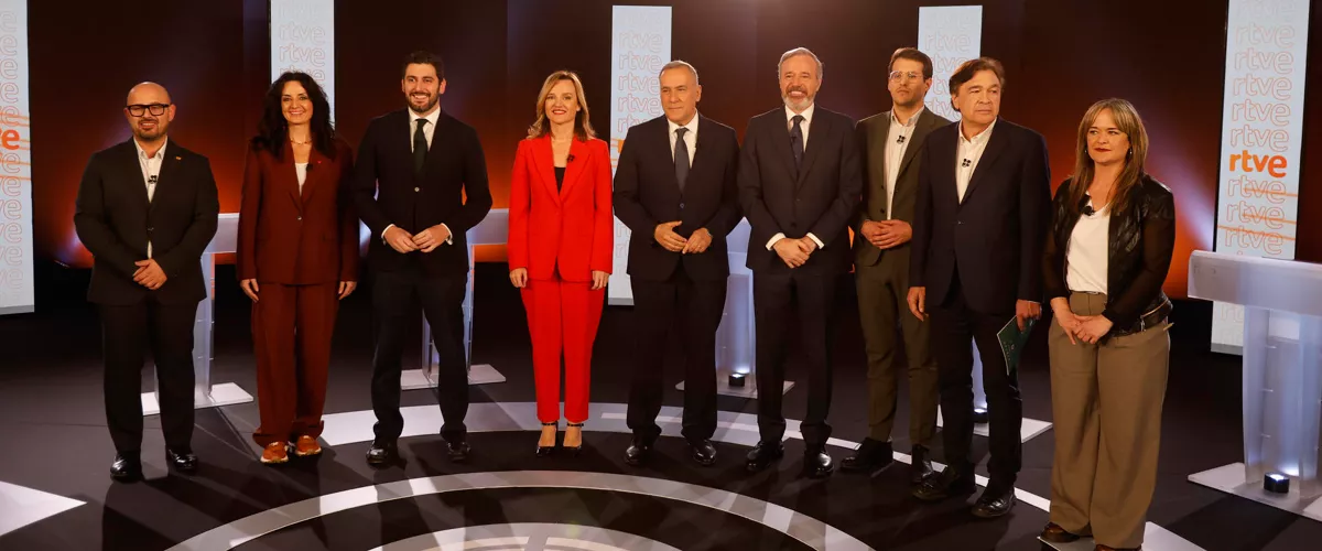 ZARAGOZA, 29/01/2026.- Debate de los candidatos en las próximas elecciones autonómicas de Aragón en el que participan Jorge Azcón (PP), Pilar Alegría (PSOE), Alejandro Molasco (VOX), Jorge Pueyo (CHA), Tomás Guitarte (EXISTE), María Goikoetxea (PODEMOS), Marta Abengochea (IU-SUMAR) y Alberto Izquierdo (PA), este jueves en RTVE Zaragoza. EFE/JAVIER BELVER
