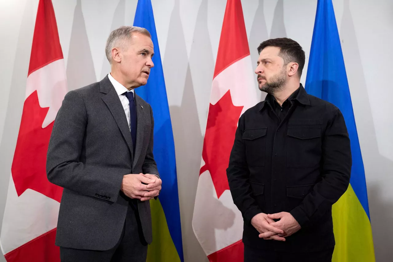HALIFAX (Canada), 27/12/2025.- A handout photo made available by the Presidential Press Service shows Ukrainian President Volodymyr Zelensky (R) meeting with Prime Minister of Canada, Mark Carney (L) in Halifax, Canada, 27 December 2025. President Zelensky met with Carney on his way to Florida, USA, where he will meet with US President Trump on 28 December. (Ucrania) EFE/EPA/PRESIDENTIAL PRESS SERVICE HANDOUT HANDOUT HANDOUT EDITORIAL USE ONLY/NO SALES
