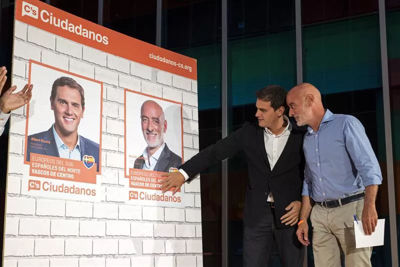 Rivera eta De Miguel, Ciudadanosen kanpaina hasierako ekitaldian. Efe