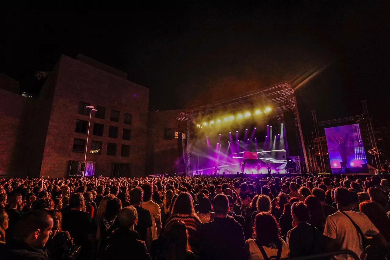 (Foto de ARCHIVO)

Concierto en Aste Nagusia de Bilbao.



REMITIDA / HANDOUT por AYUNTAMIENTO DE BILBAO

Fotografía remitida a medios de comunicación exclusivamente para ilustrar la noticia a la que hace referencia la imagen, y citando la procedencia de la imagen en la firma

22/8/2025