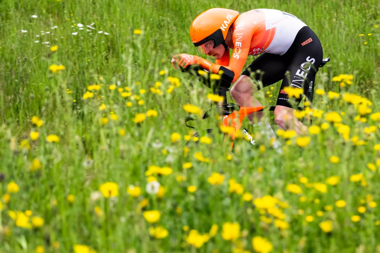 Dorian-Godon-Ineos-Grenadier-Tour-Romandia-prologo