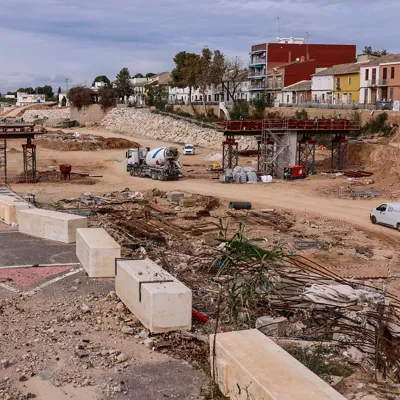 (Foto de ARCHIVO)

Vistas de la reconstrucción de Picanya un año después de la tragedia de la dana, a 14 de noviembre de 2025, en Picanya, Valencia, Comunidad Valenciana (España). Reapertura de la Plaza de España y el entorno del Mercado, una actuación financiada inicialmente con fondos del Plan de Recuperación.



Rober Solsona / Europa Press

14/11/2025