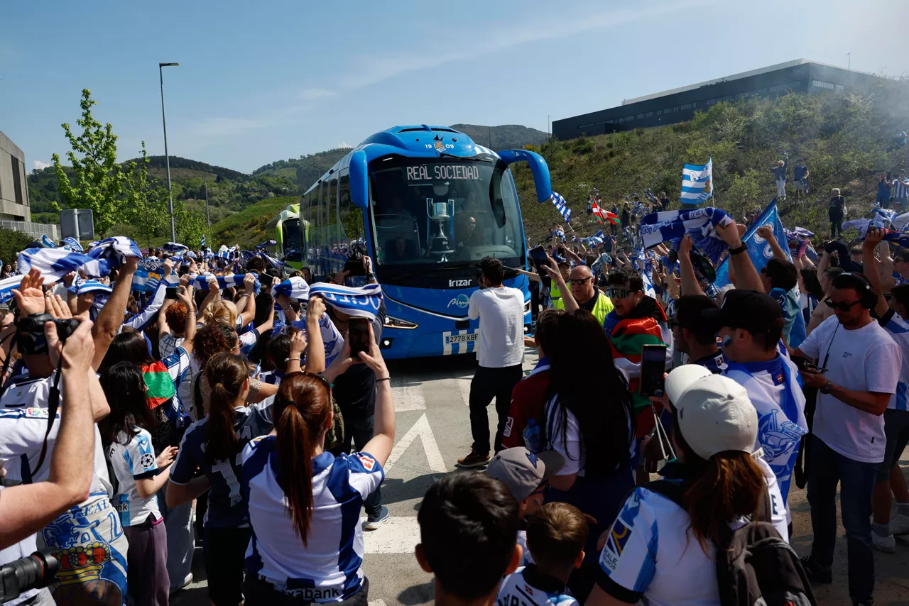 La Real Sociedad llega a San Sebastián