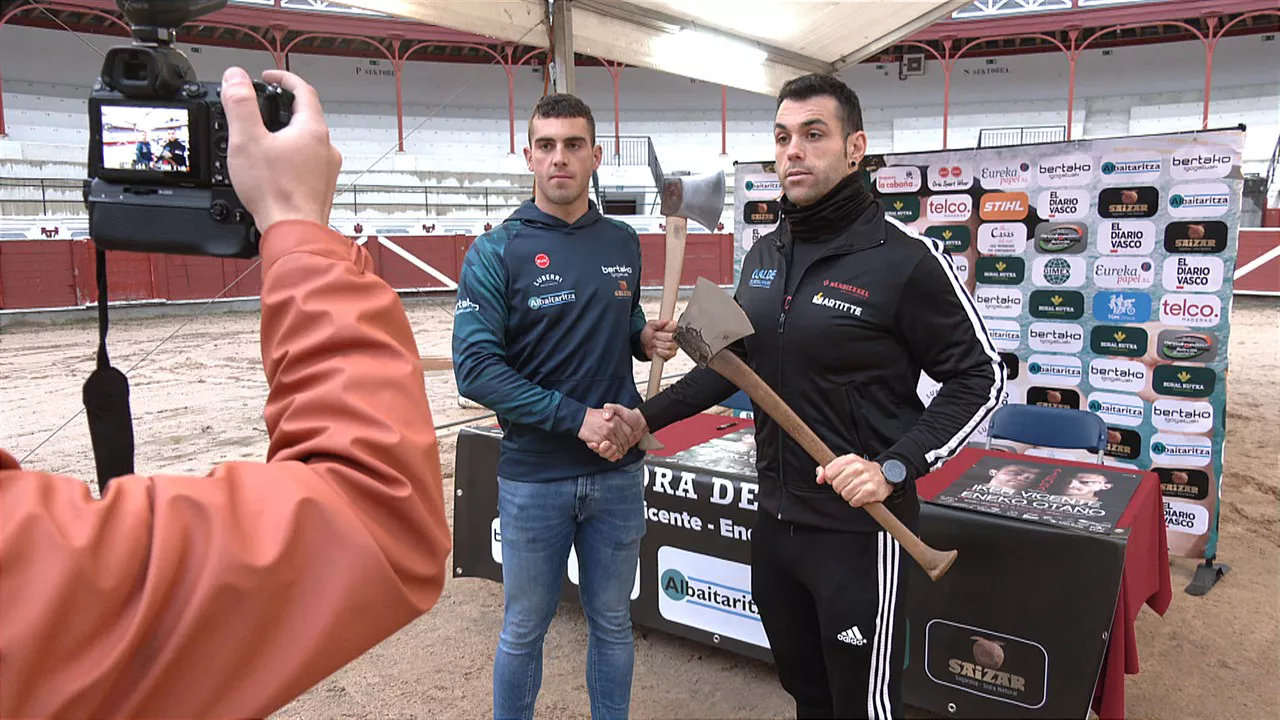 Iker Vicente eta Eneko Otaño desafioaren aurkezpenean