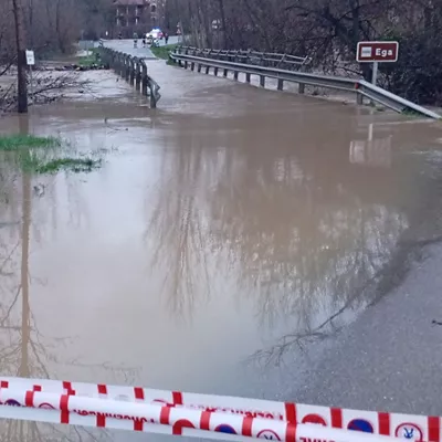 Crecida río Ega en Arbeiza (Navarra) Ega ibaiak gainezka egin du Arbeizan
uholdeak