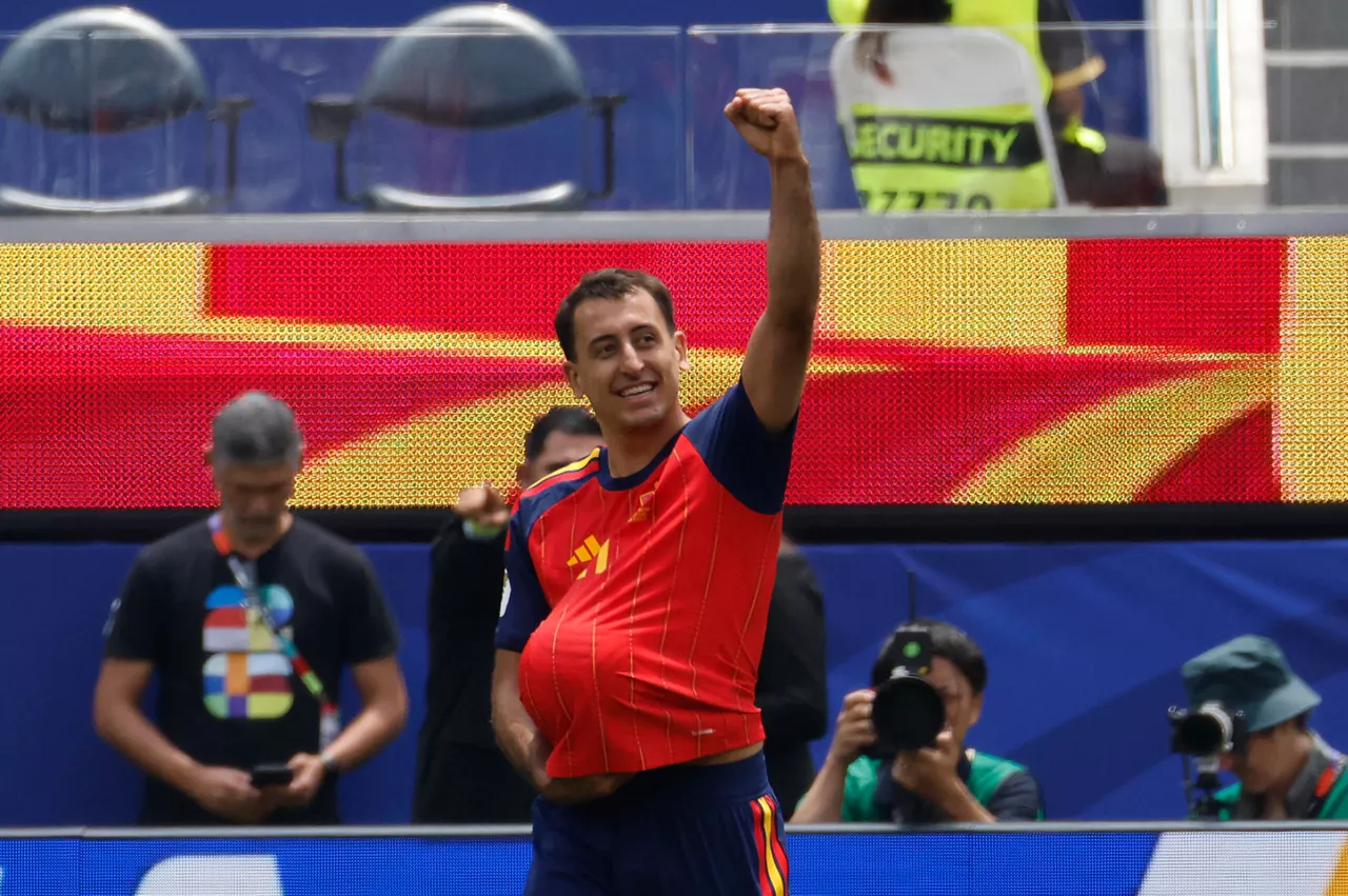 AMDEP7797. LOS ÁNGELES (ESTADOS UNIDOS), 02/07/2026.- Mikel Oyarzabal de España celebra un gol este jueves, en un partido por los dieciseisavos de final del Mundial de la FIFA 2026 entre España y Austria en el estadio SoFi en Los Ángeles (Estados Unidos). EFE/ Lavandeira Jr
