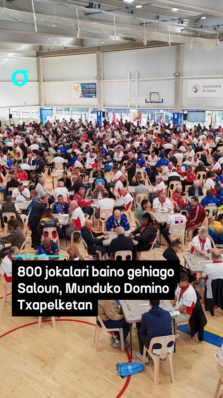 Munduko Domino Txapelketa Saloun