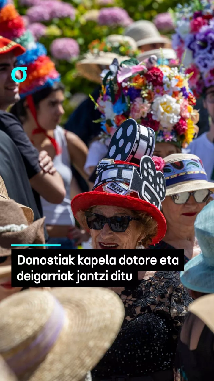 Donostiak kapela dotore eta deigarriak jantzi ditu