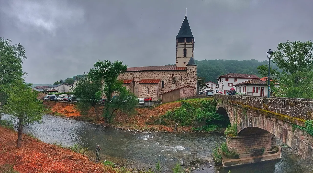 hodeiak lainoak euria baigorri eguraldia 