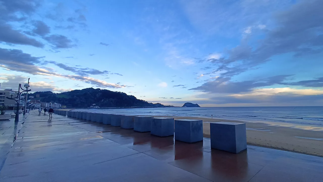 egunsentia zarautz euria