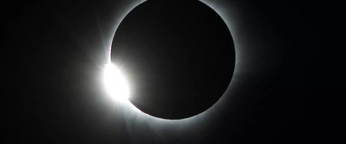 Eguzki eklipsea eclipse solar 2016 Indonesia. EFE