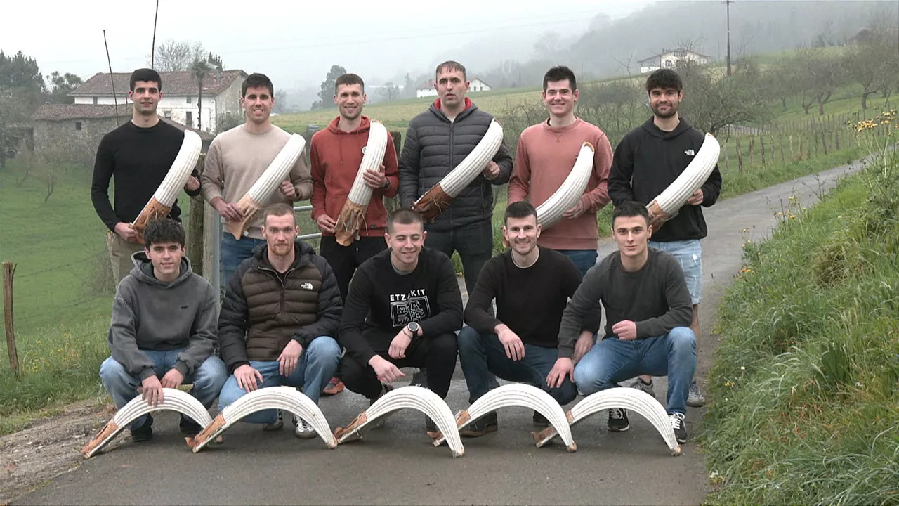 Oriamendi-2010-erremontariak-agerraldia