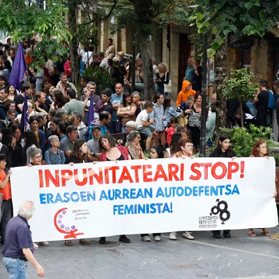 ERRENTERIA (GIPUZKOA), 30/05/2026.- El Ayuntamiento de Errenteria (Gipuzkoa) y varios colectivos han llamado a concentrarse este sábado para condenar los casos de violencia machista en la Bertso Eskola y en una compañía de danza de esta localidad. EFE/Juan Herrero.
