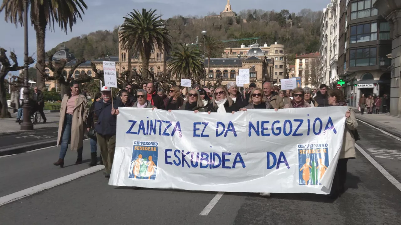 Familiares de usuarios de las residencias de Gipuzkoa denuncian las consecuencias de la huelga