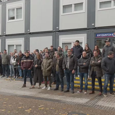 Formakuntza gehiago, baliabide hobeak eta babestuta egoteko laguntza eskatu dute polizia sindikatuek