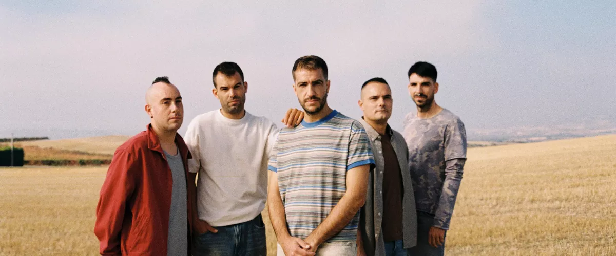 MADRID, 24/04/2026.- Aunque recelan de la etiqueta de su oficina como "el grupo más exitoso en lengua vasca de la última década", ETS (o lo que es lo mismo, el grupo En Tol Sarmiento) es consciente de que este sábado protagonizarán "un hito" tras vender con un año de antelación el formato completo del Movistar Arena de Madrid con el euskera por bandera. EFE/ ETS (En Tol Sarmiento) // SOLO USO EDITORIAL/SOLO DISPONIBLE PARA ILUSTRAR LA NOTICIA QUE ACOMPAÑA (CRÉDITO OBLIGATORIO)
