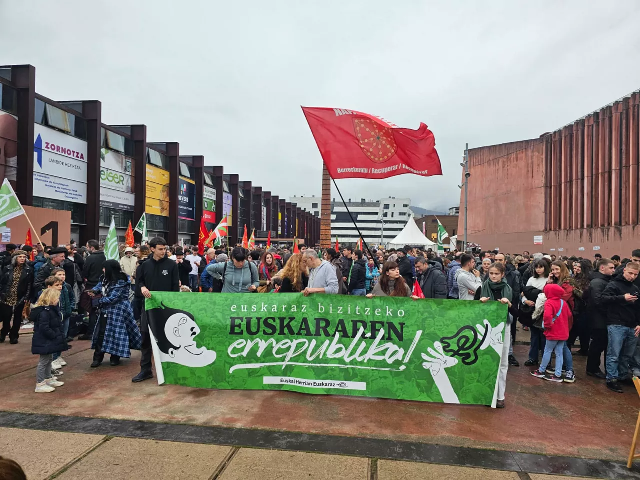 Euskal Herian Euskaraz manifestazioa Durango