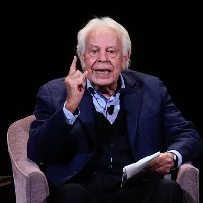 MADRID (ESPAÑA), 10/02/2026.- El expresidente del Gobierno Felipe González participa en una charla de 'Los desayunos del Ateneo' junto a un grupo de periodistas este martes en Madrid. EFE/ Borja Sánchez-Trillo
