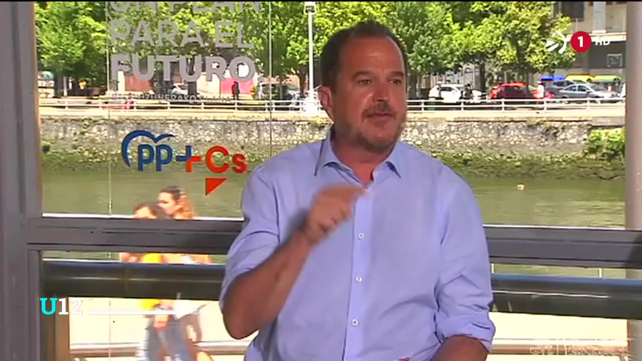 Aldaketaren garaia dela aldarrikatu du Carlos Iturgaizek, eta ez etsitzeko eskatu die EAJren politika baztertzaileen aurrean.