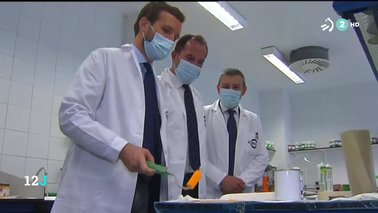 Pablo Casado ha vuelto a respaldar a Carlos Iturgaiz en su visita a la empresa vitoriana Zorelor. Ha recordado a Urkullu que el Concierto Económico da margen para bajar impuestos.