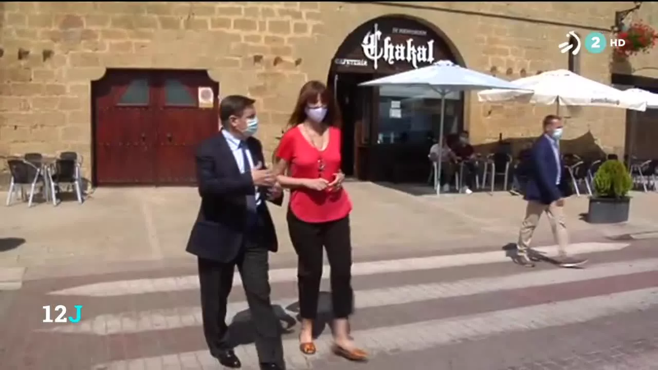 Laguardia ha sido el escenario del compromiso de los socialistas vascos y el ministro de Agricultura con los vinos de rioja. Insisten en la idea de no dejar caer a nadie.