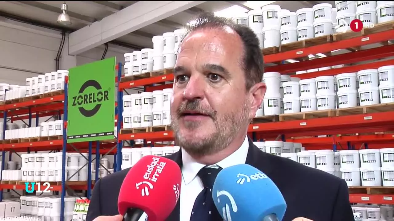Urkulluk, Sanchezek eta Iglesiasek osatzen duten hiru bazkideko Gobernua enplegurako eta ekonomiarako hilgarria da, eta gure koalizioa da alternatiba, adierazi du.