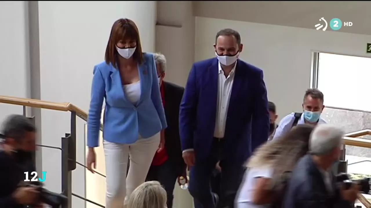 Se ofrece para ser una aliada del Gobierno de Pedro Sánchez en la gestión de la crisis. Para ábalos, no hay otra opción.