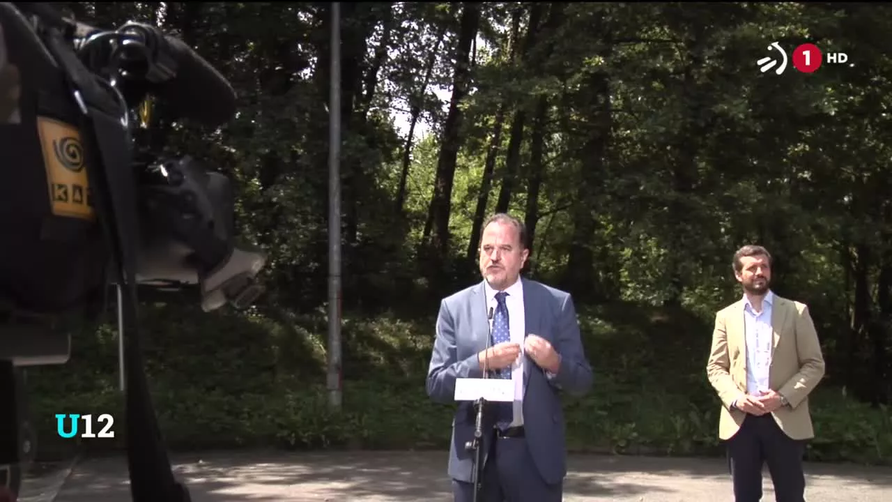 Pablo Casado bosgarrenez izan da kanpaina honetan Carlos Iturgaiz babesten.