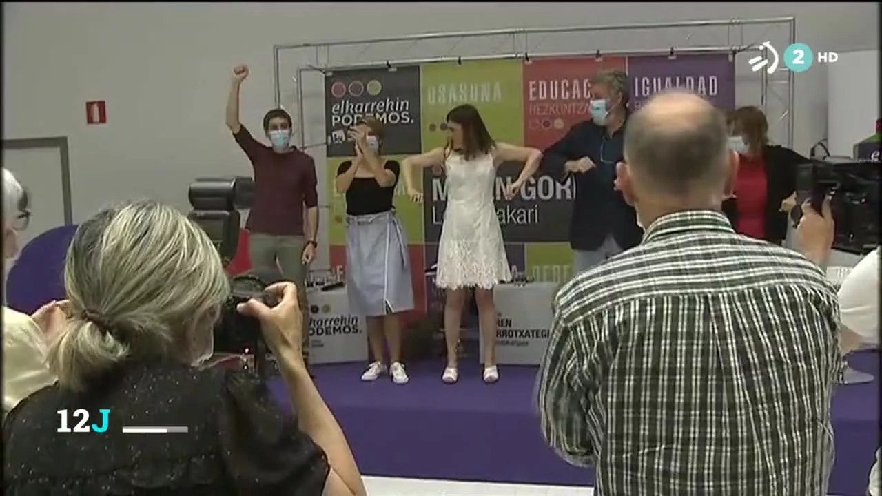 Yolanda Díaz ofrece dos motivos para apostar por el tripartito de izquierdas: uno, porque ya demostraron en Madrid que es posible y dos, porque la alternativa es la derecha.