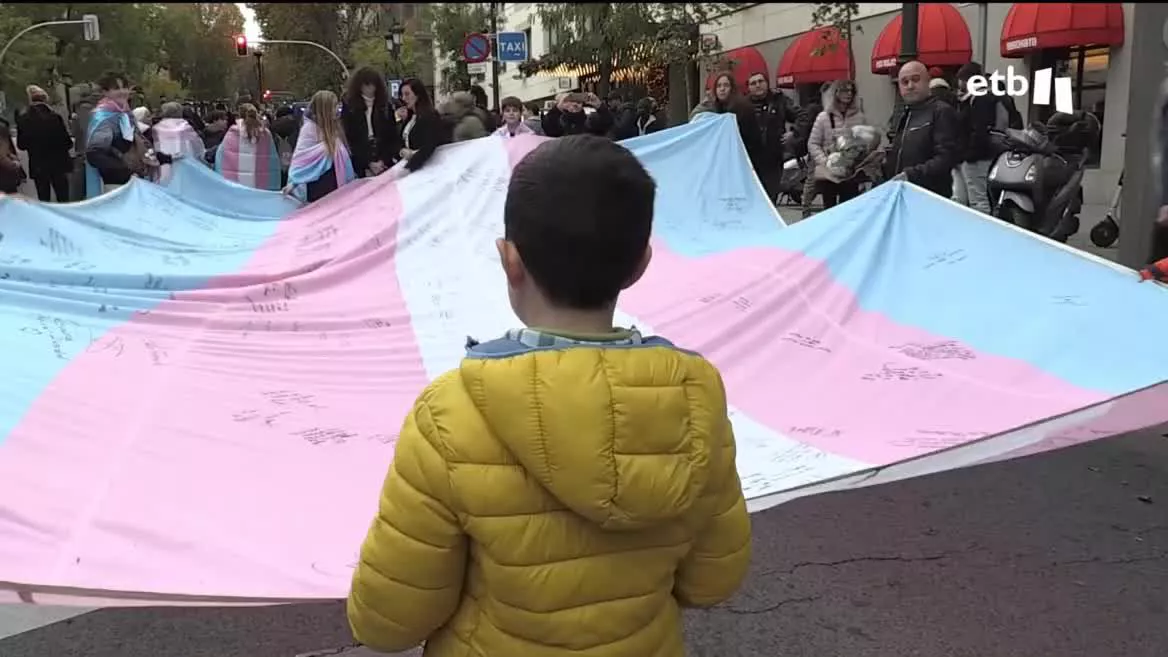 Es una ley, tras una larga negociación, ha provocado importantes choques entre PSOE y Unidas Podemos, los dos partidos que forman el Gobierno de España.