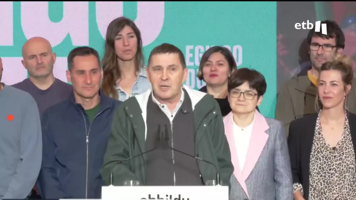 El coordinador general de EH Bildu, Arnaldo Otegi, ha advertido que harán lo que haga falta para que se haga realidad el cambio imparable.