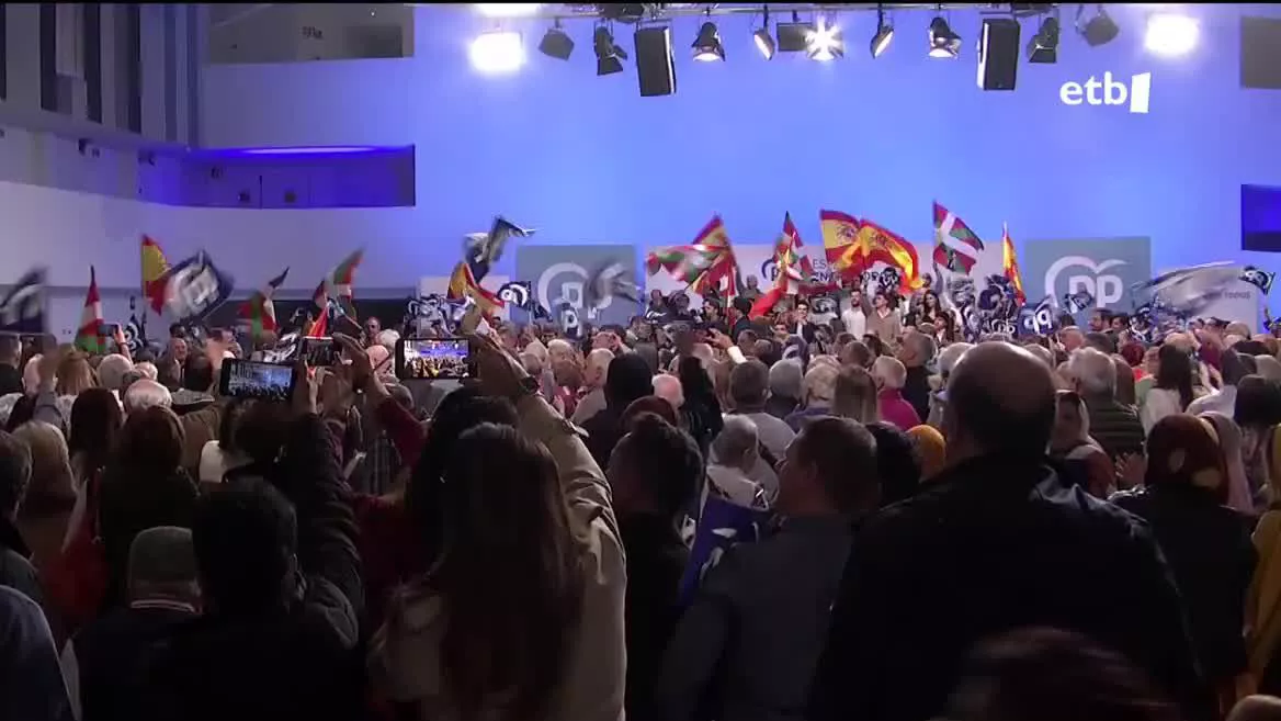 Europa jauregian afari-mitin batekin bukatuko du Alberto Nuñez Feijoo gaurko kanpaina-maratoia. Euskadiko foru- eta udal-hautagaiei babesa ematera etorri da PPren burua.