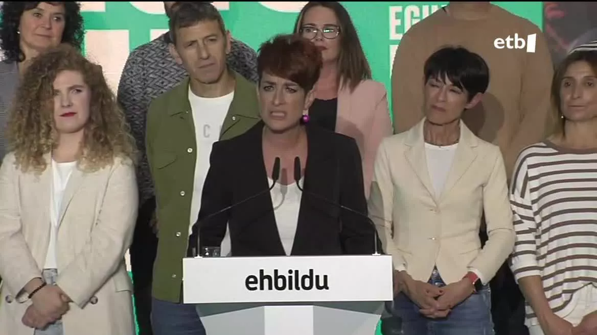 Ezker independentistak herritarren arazoez hitz egin nahi duen bitartean, beste batzuek eztabaida ekidin nahi dutela ohatarazi du Barkartxo Ruiz bozeramaileak.