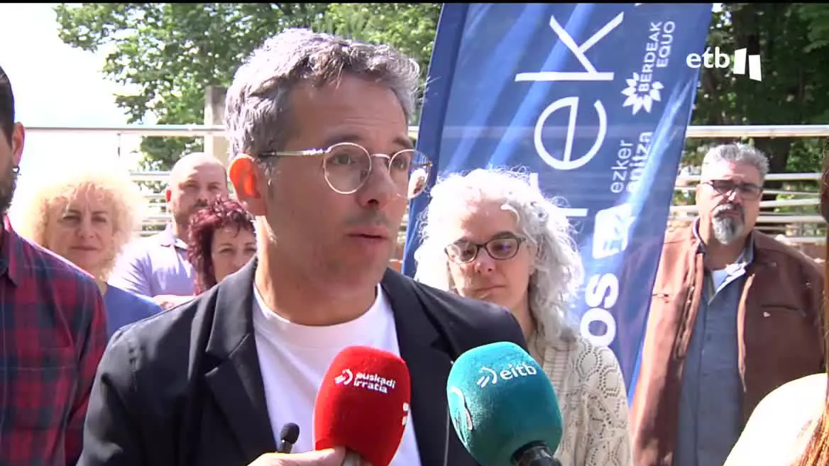 Se han referido a la salud como indicador del declive sanitario en Euskadi, ya que al Ararteko le han aumentado un 220% las quejas de los pacientes de Osakidetza.