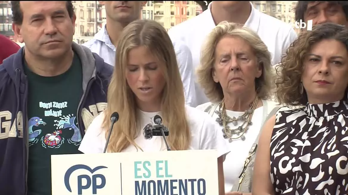 El PP quiere que Euskadi vuelva a ser tierra de industria, comercio y emprendedores. La candidata por Bizkaia, Bea Fanjul, ha explicado que con Feijoo, tienen una estrategia nacional de reindustrialización, con herramientas aliviar la fiscalidad de comerciantes, emprendedores y familias.