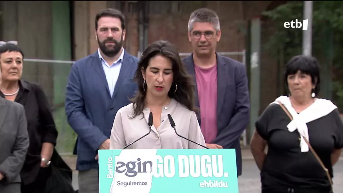 Lo ha hecho frente a las instalaciones del diario EGIN, clausurado por el gobierno de Aznar. Han señalado que para que episodios similaren no vuelvan a ocurrir hay que frenar a la derecha y reforzar el trabajo colectivo. La coalición ha recordado hoy a Josu Muguruza y Javier Salutregi.