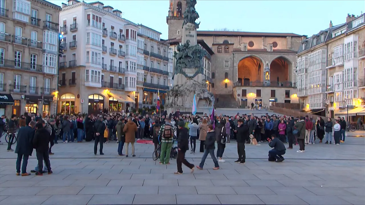 Gasteiz homofobiaren aurkako elkarretaratzea