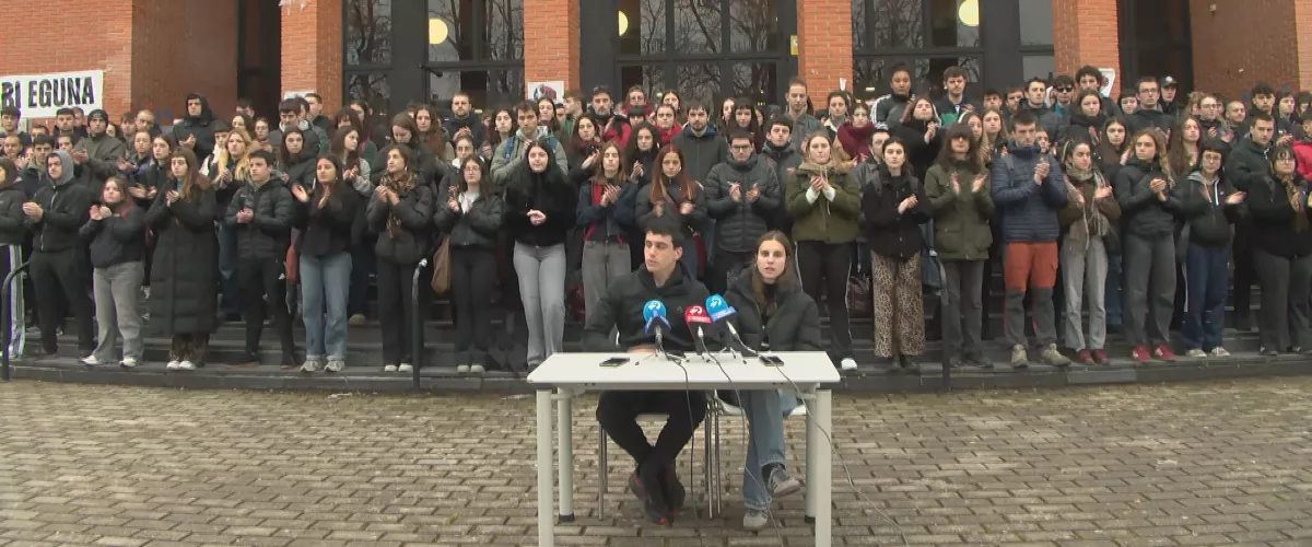 Gasteizen EHUko ikasleen prentsaurrekoa