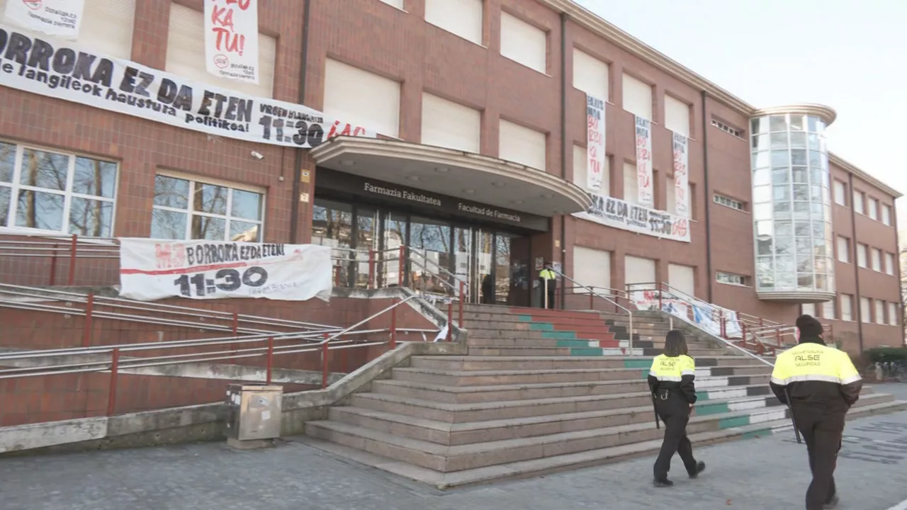 Gasteizko EHUren campusa hutsik