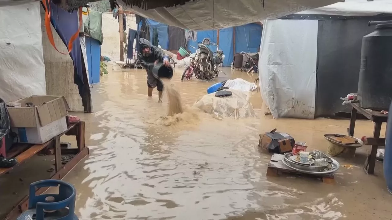 Gutxienez zortzi pertsona hil dira Gazan uholdeek eragindako hipotermien ondorioz