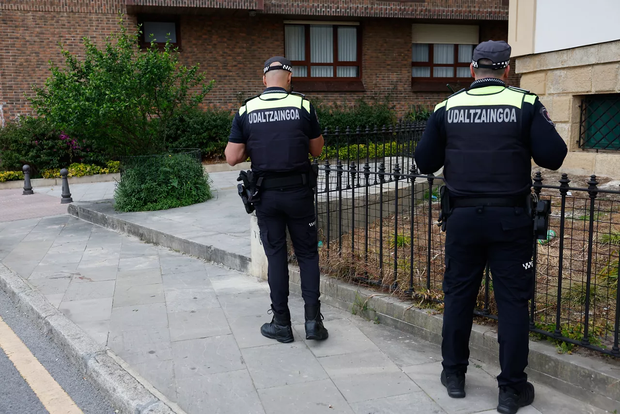 Miembros de la policía local de Getxo en una imagen de archivo. Foto: EFE