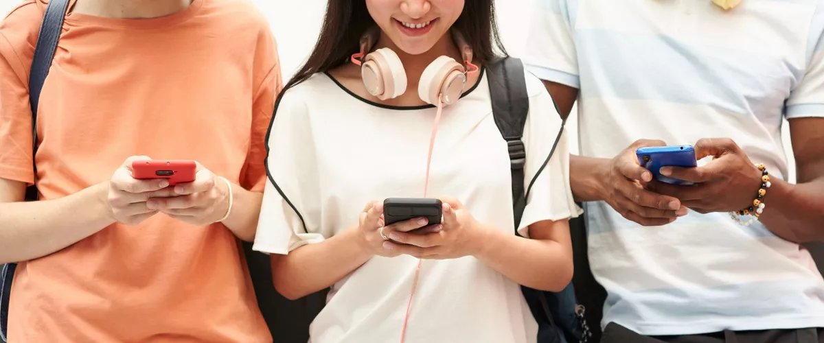 haurrak sare sozialak 